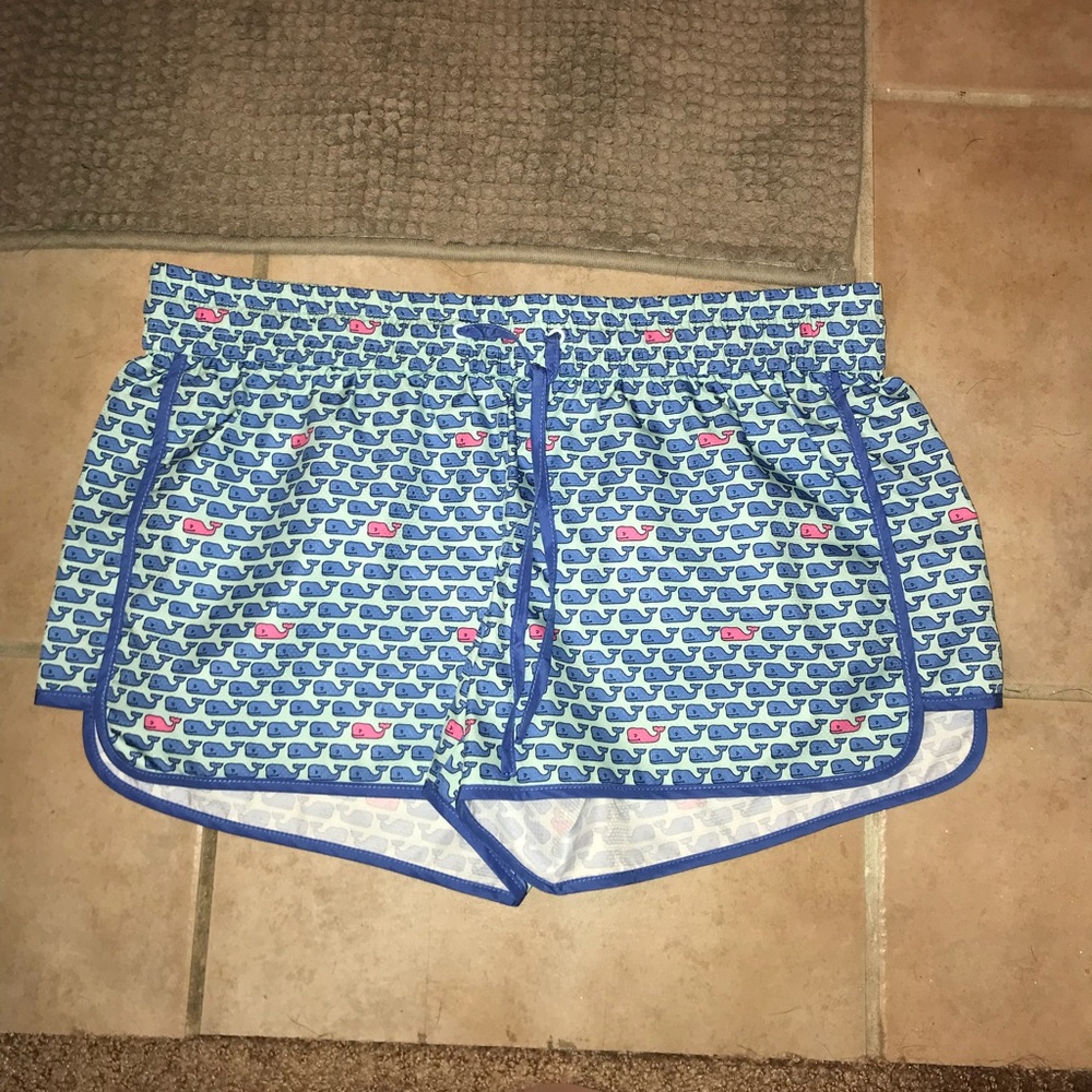 Vineyard vine shorts
